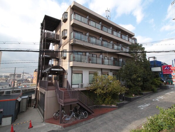 グロｰスコート香里園の物件外観写真